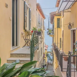 Apartment 4 Pass, Varenna